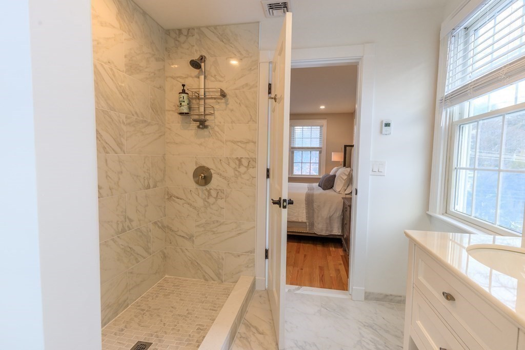 58 Walnut Street Shrewsbury, MA 01545 - Photo 18 of 39