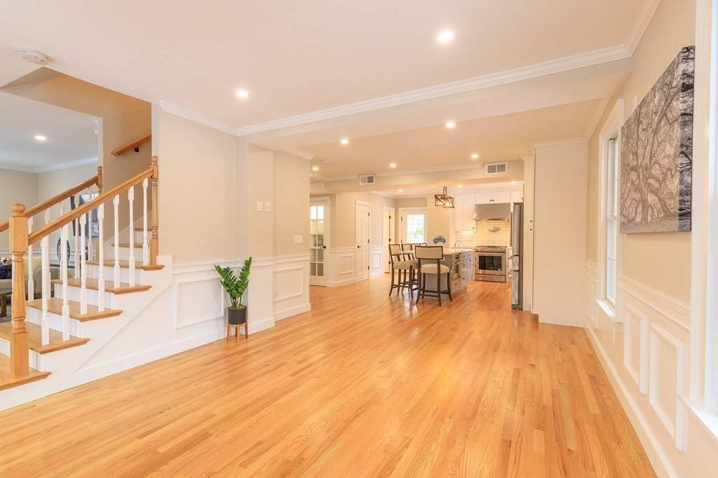 58 Walnut Street Shrewsbury, MA 01545 - Photo 7 of 39