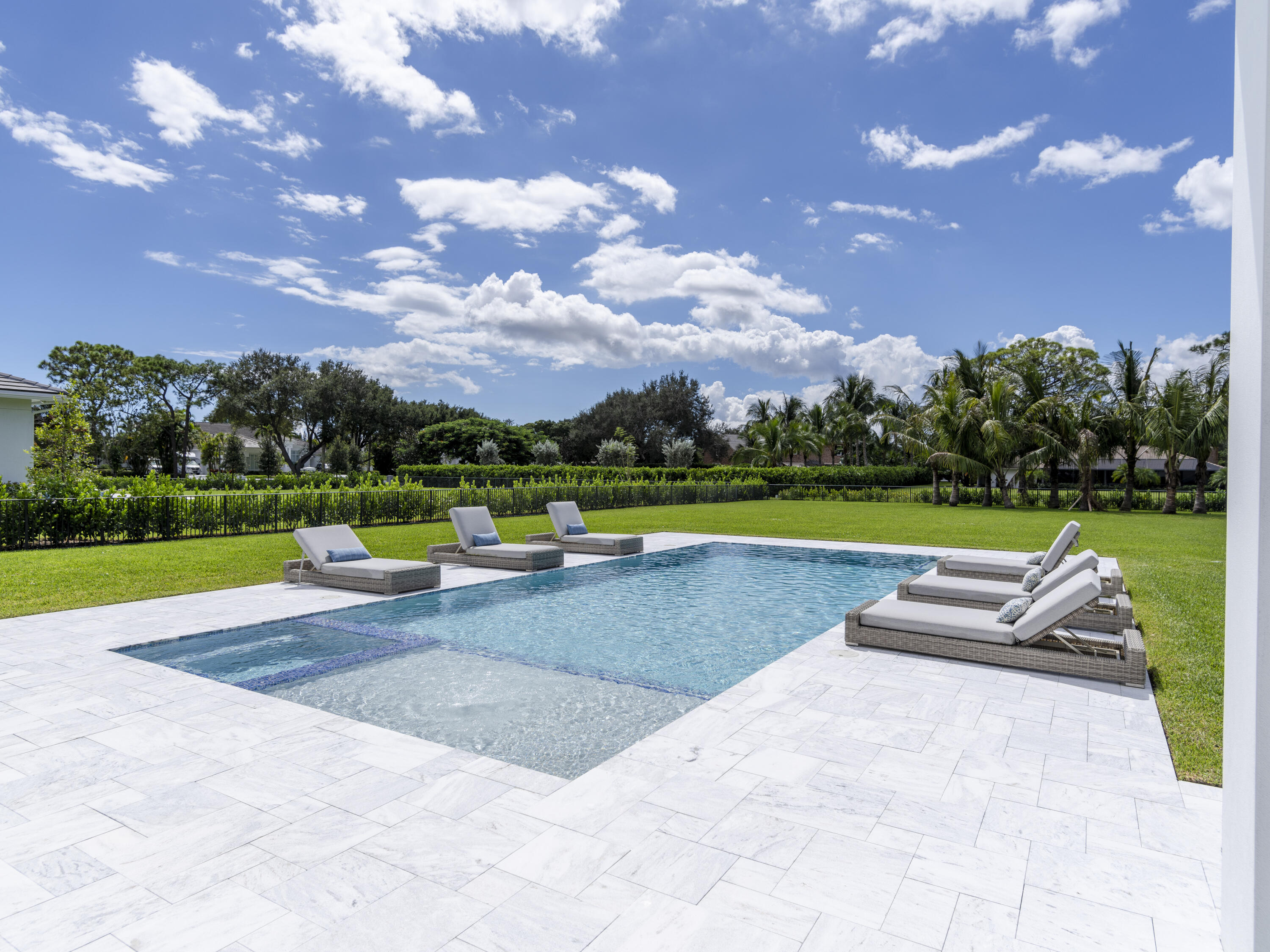 8617 North Native Dancer Road Palm Beach Gardens, FL 33418 - Photo 41 of 61 005