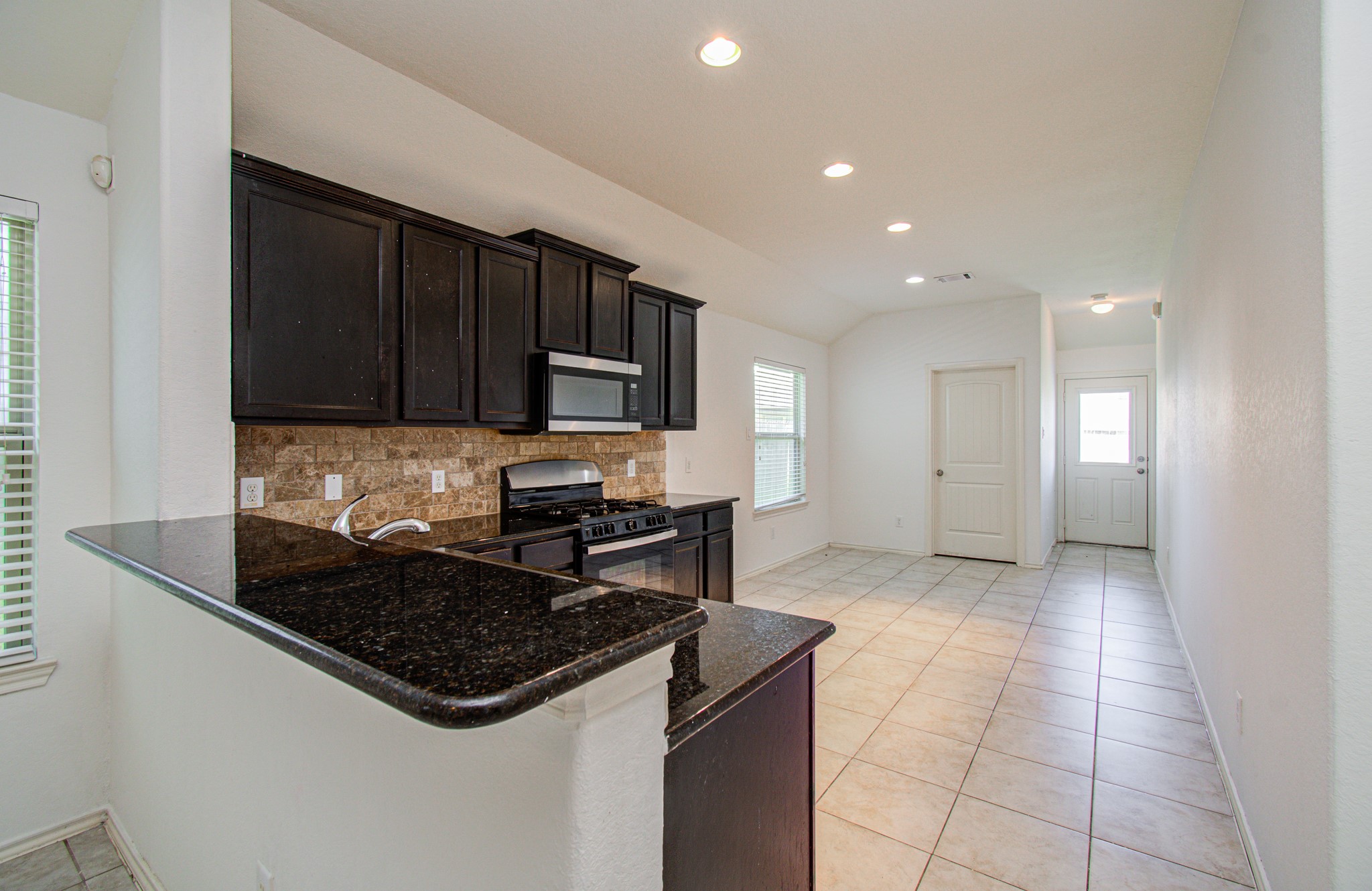 13822 Roman Ridge Lane Houston, TX 77047 - Photo 12 of 29