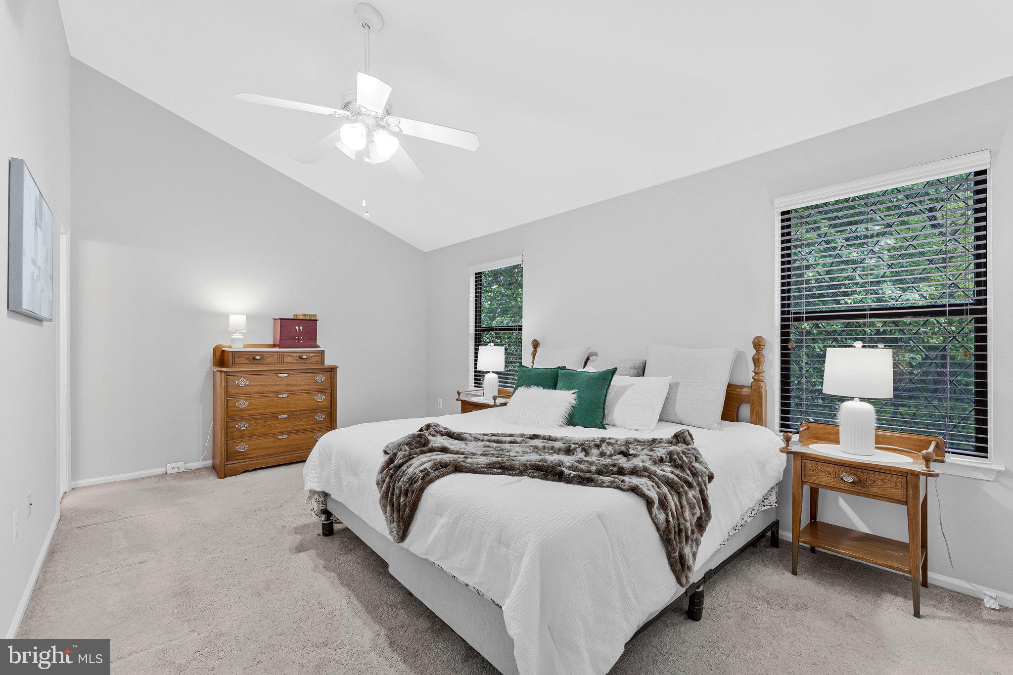 265 Chelmsford Court Sterling, VA 20165 - Photo 19 of 40