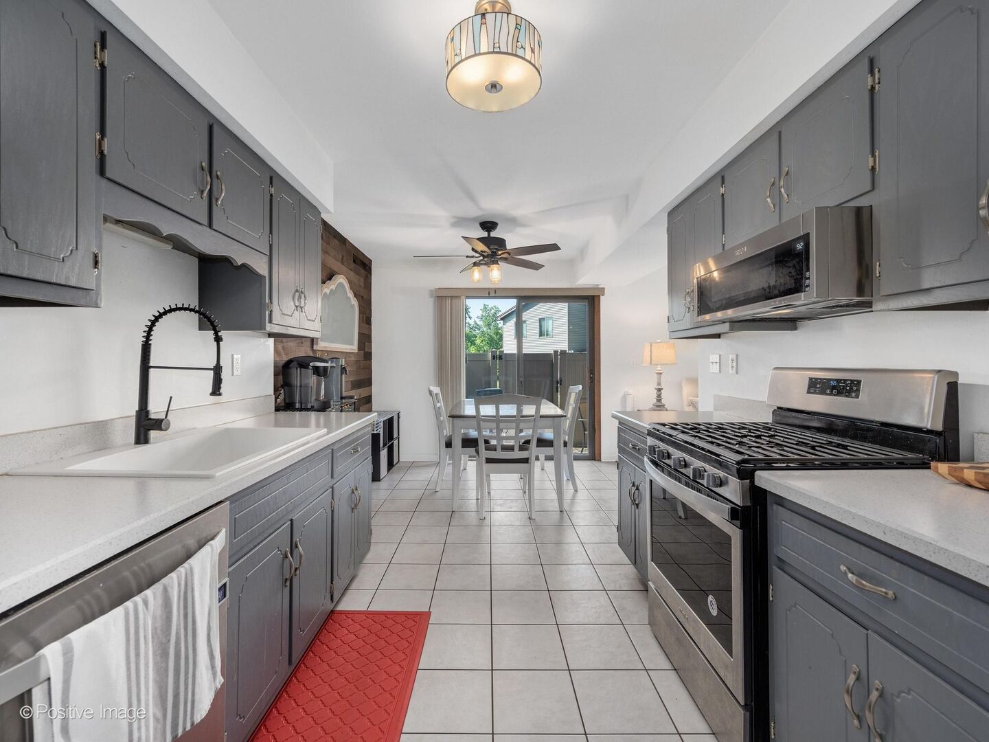 1042 Schoolgate Road New Lenox, IL 60451 - Photo 5 of 19