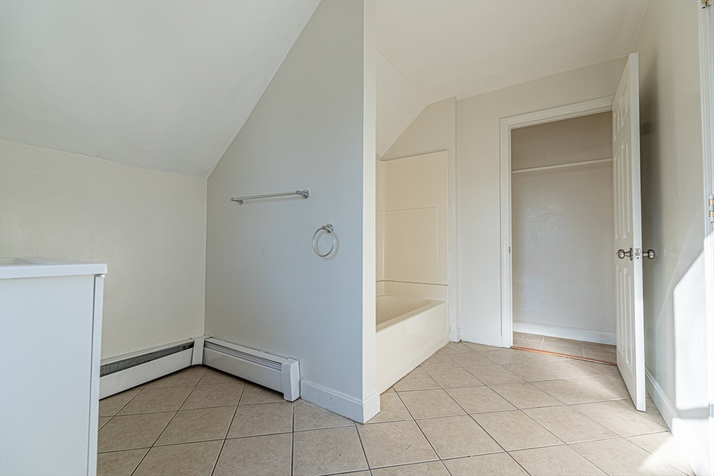 64 R Hazard Street New Bedford, MA 02740 - Photo 25 of 29