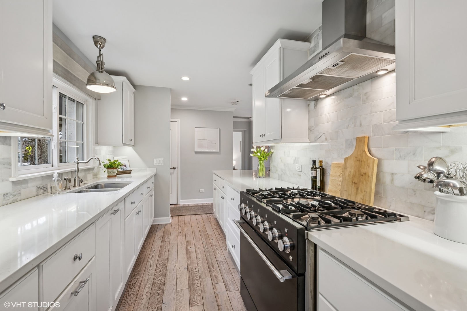 294 Wagner Road Northfield, IL 60093 - Photo 8 of 24