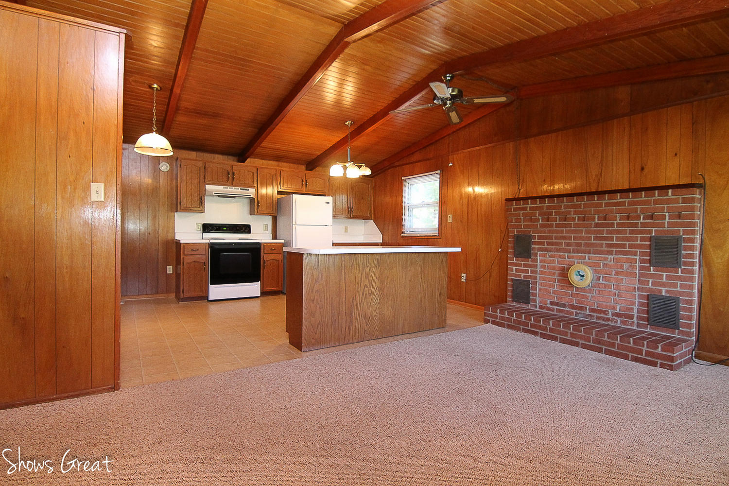1015 Ruddell Road Vinton, VA 24179 - Photo 4 of 36 17-IMG_1674
