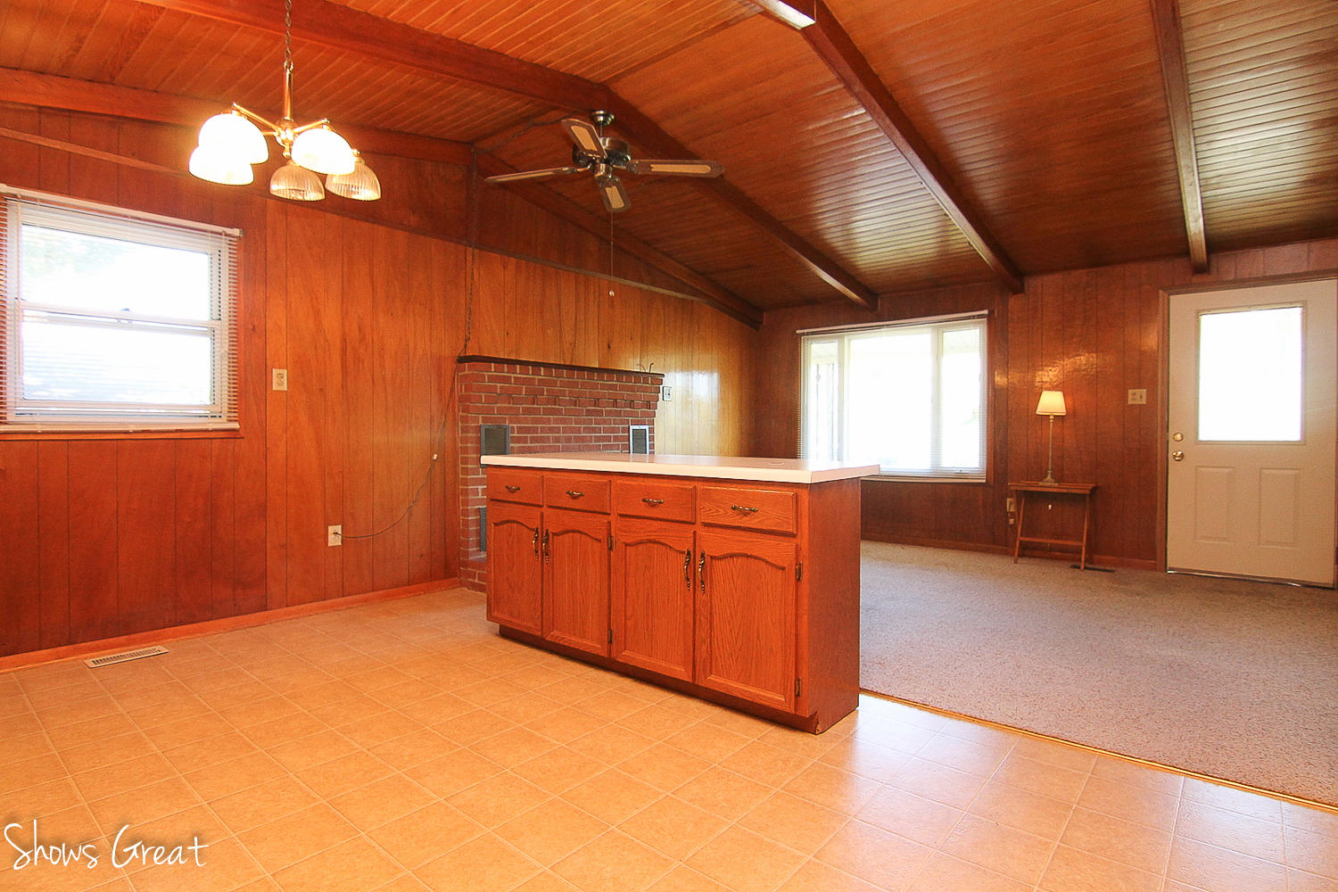 1015 Ruddell Road Vinton, VA 24179 - Photo 8 of 36 22-IMG_1684