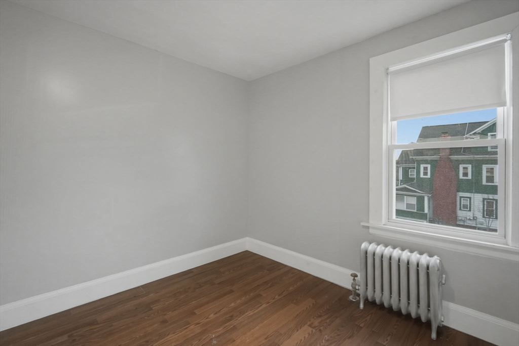 153 Bristol Street Springfield, MA 01109 - Photo 18 of 37