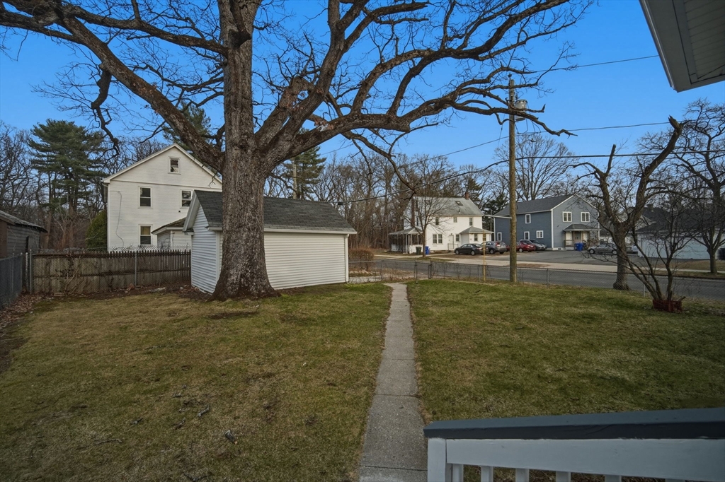 153 Bristol Street Springfield, MA 01109 - Photo 35 of 37