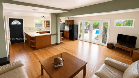 $650,000 | 1401 Northeast 33rd Street, Oakland Park, FL 33334
