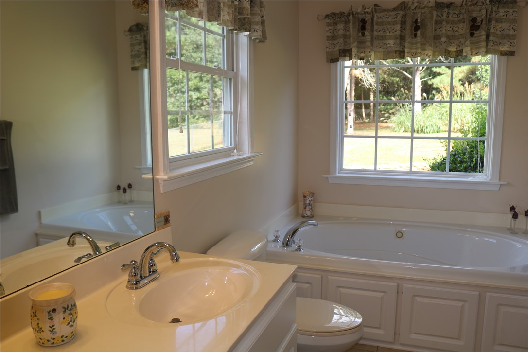 404 Chetola Road, Unit SENECA Seneca, SC 29672 - Photo 17 of 41 Gallery Image 17