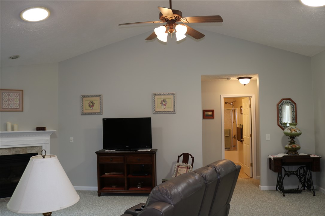 404 Chetola Road, Unit SENECA Seneca, SC 29672 - Photo 4 of 41 Gallery Image 4