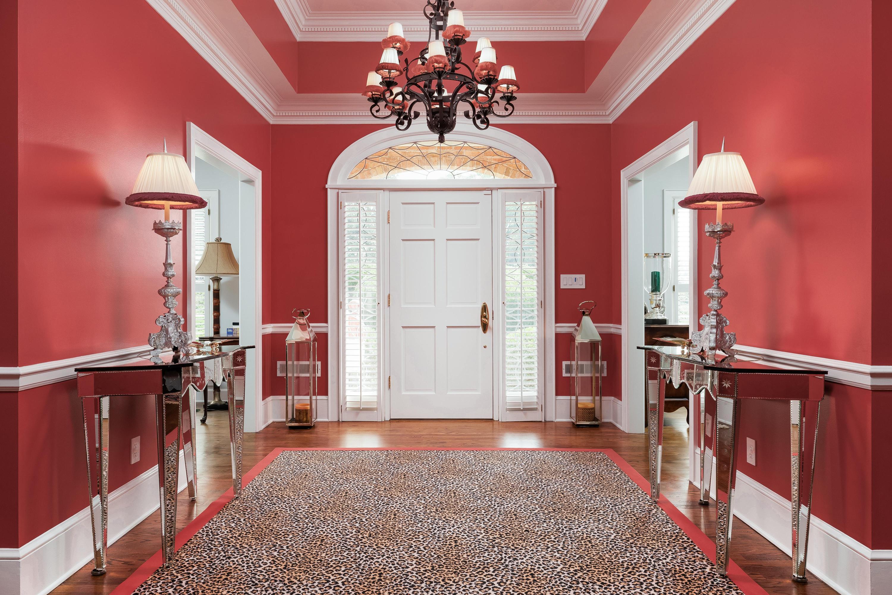 1500 Riverview Oaks Road Chattanooga, TN 37405 - Photo 6 of 55 2025_06_June_1500_Riverview_Oaks_Rd_0018