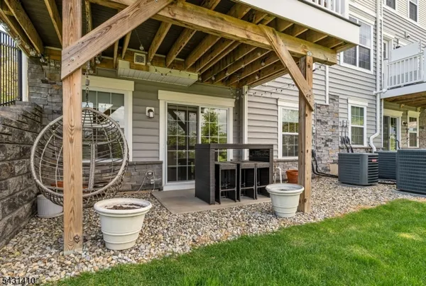 $835,000 | 137 Aspen Drive, Cedar Grove, NJ 07009