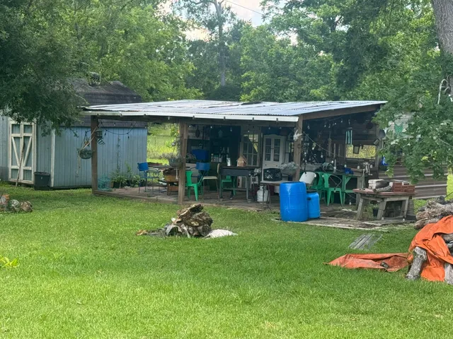 $295,000 | 12215 Farm To Market Road 442, Boling, TX 77420