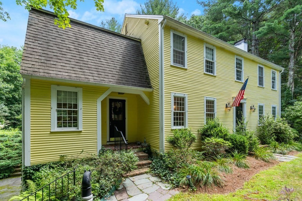 60 Pennymeadow Road Sudbury, MA 01776 - Photo 3 of 41 Gallery Image 3