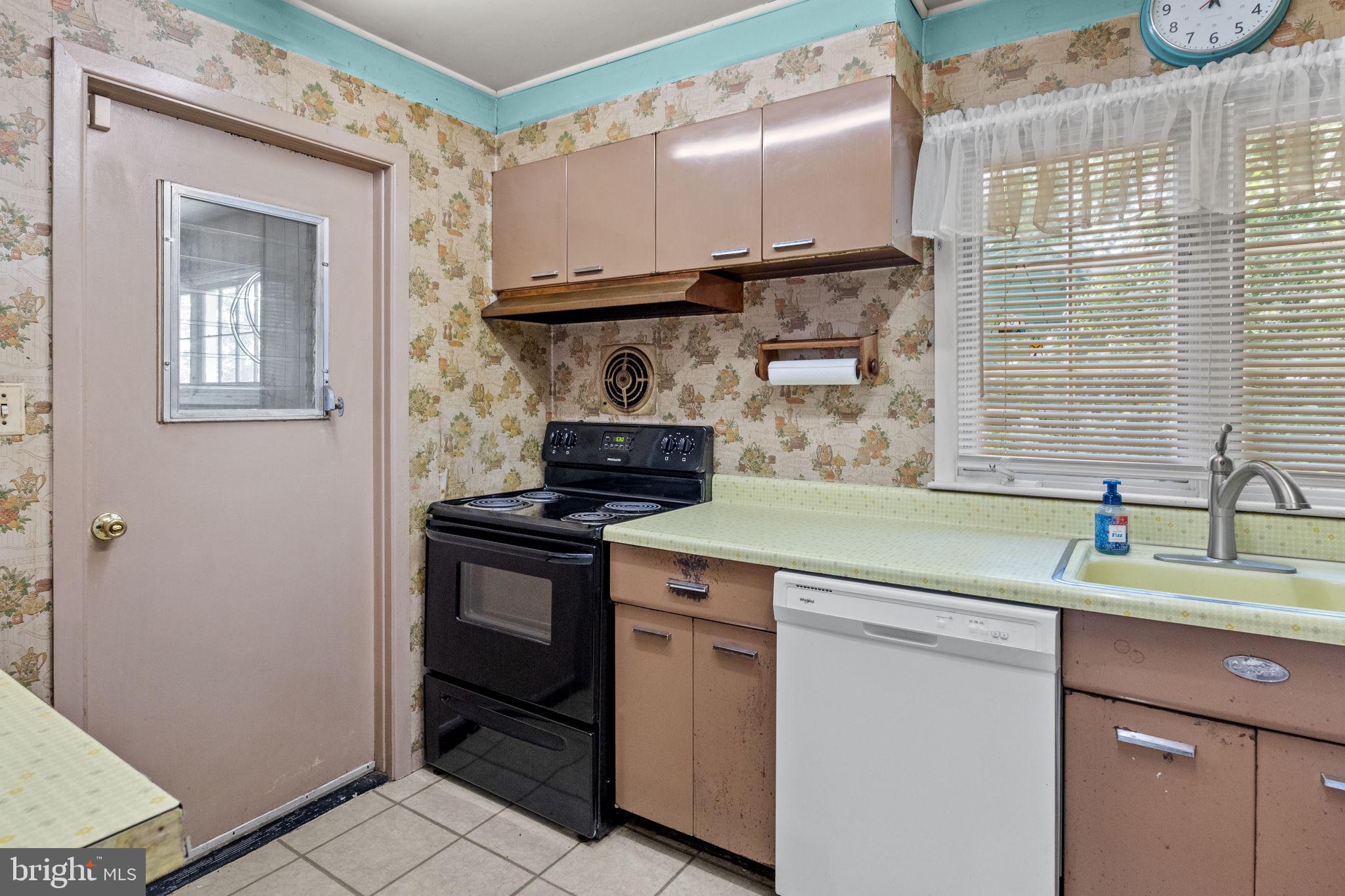 31 Terrace Road Levittown, PA 19056 - Photo 20 of 26