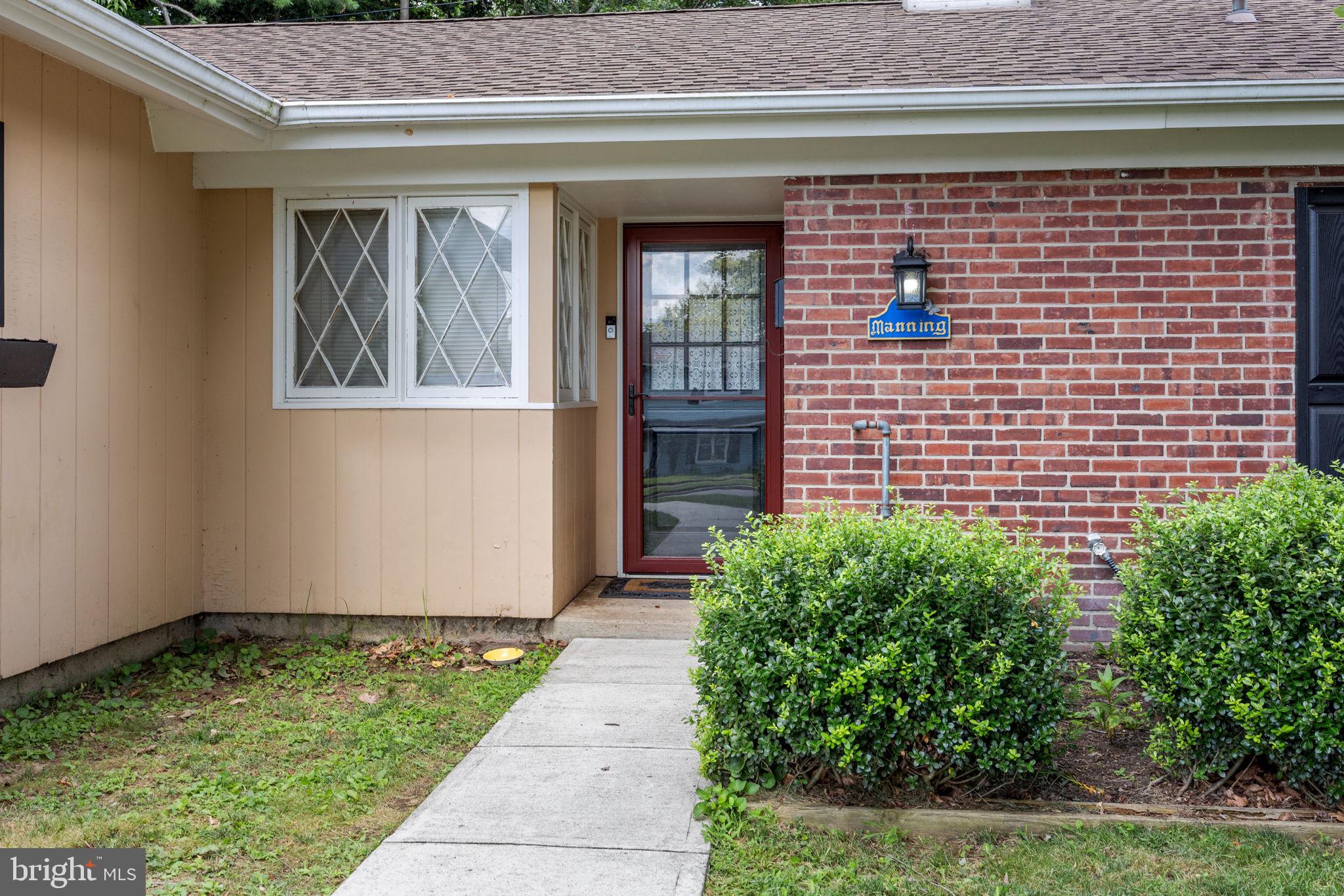 31 Terrace Road Levittown, PA 19056 - Photo 3 of 26