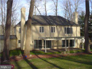 401 Round Hill Road Wayne, PA 19087 - Photo 2 of 5