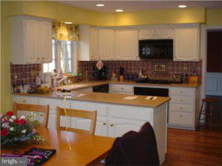 401 Round Hill Road Wayne, PA 19087 - Photo 4 of 5
