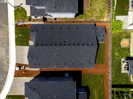 a large building with a outdoor space