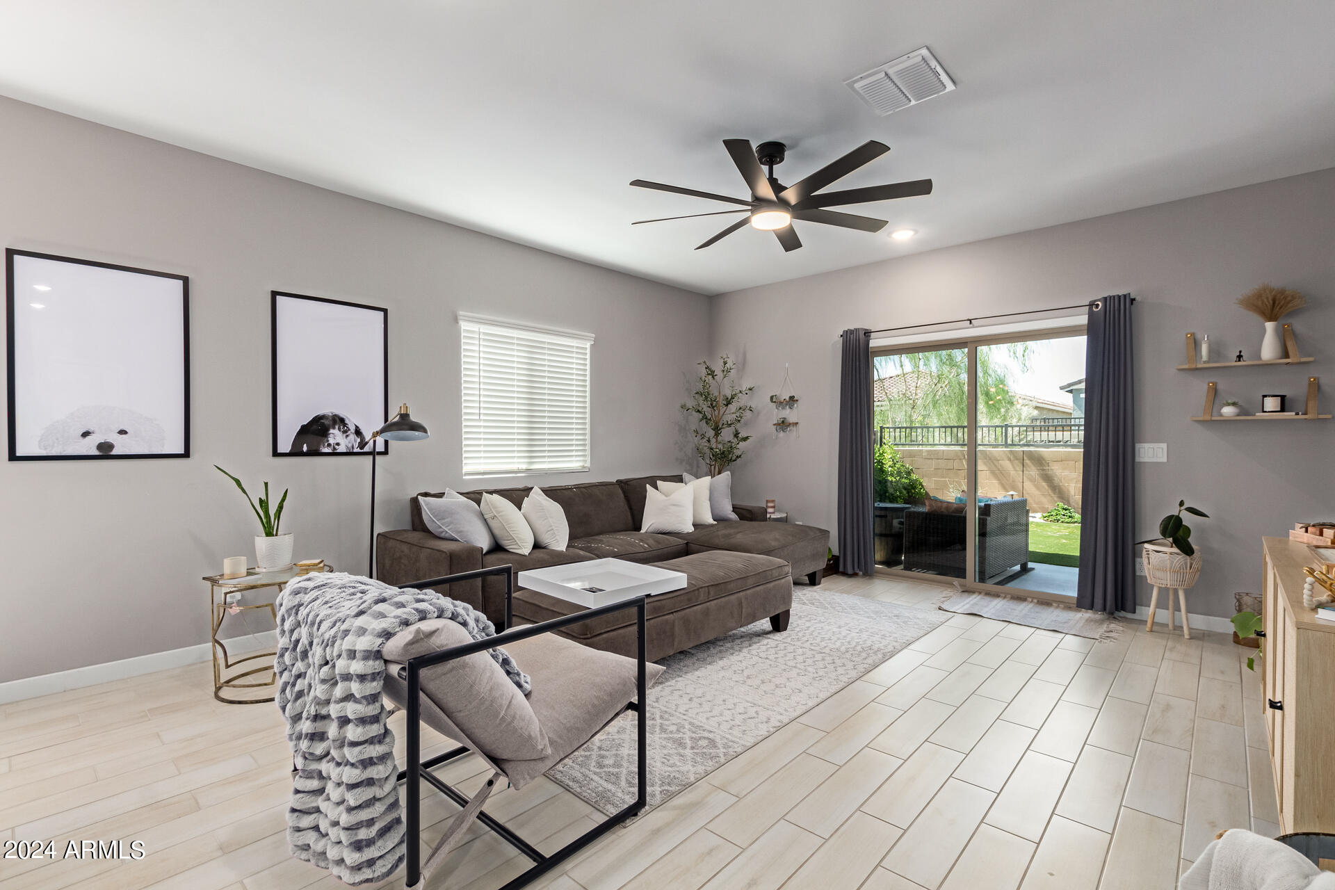 2762 East Fossil Ridge Road Phoenix, AZ 85050 - Photo 4 of 17 0005-05 - Fossil Ridge