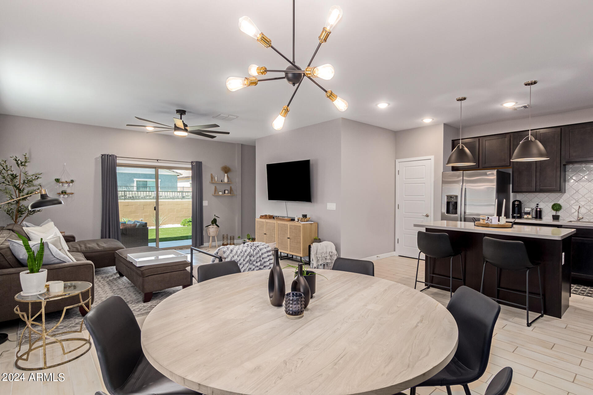 2762 East Fossil Ridge Road Phoenix, AZ 85050 - Photo 6 of 17 0009-09 - Fossil Ridge