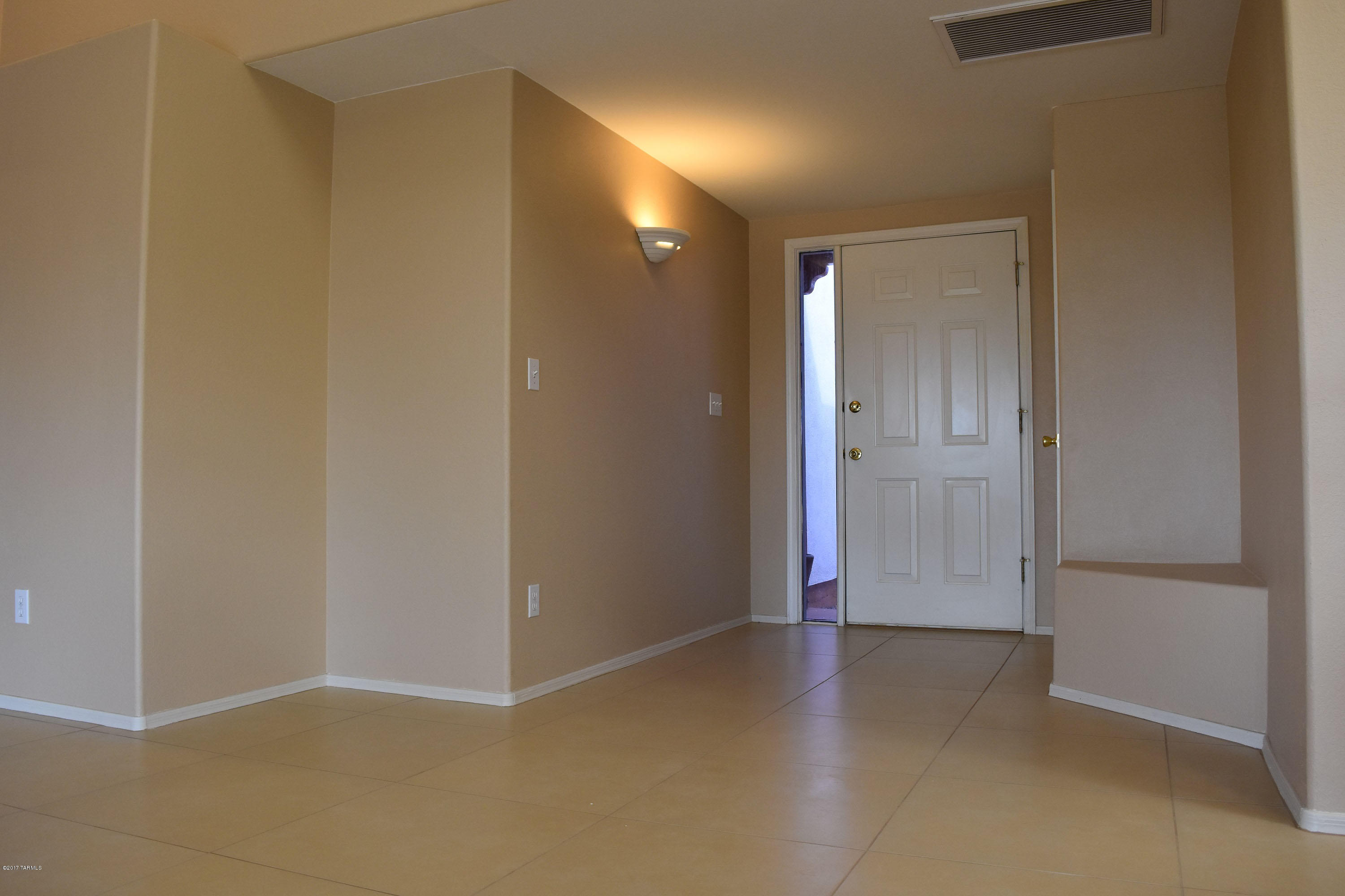 15885 West Lynnette Road Tucson, AZ 85736 - Photo 2 of 23 Gallery Image 2