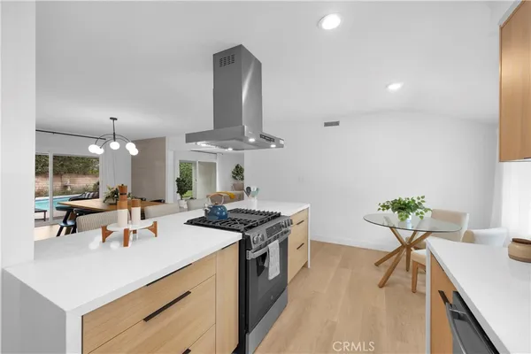 $1,135,000 | 16938 Knapp Street, Northridge, CA 91343