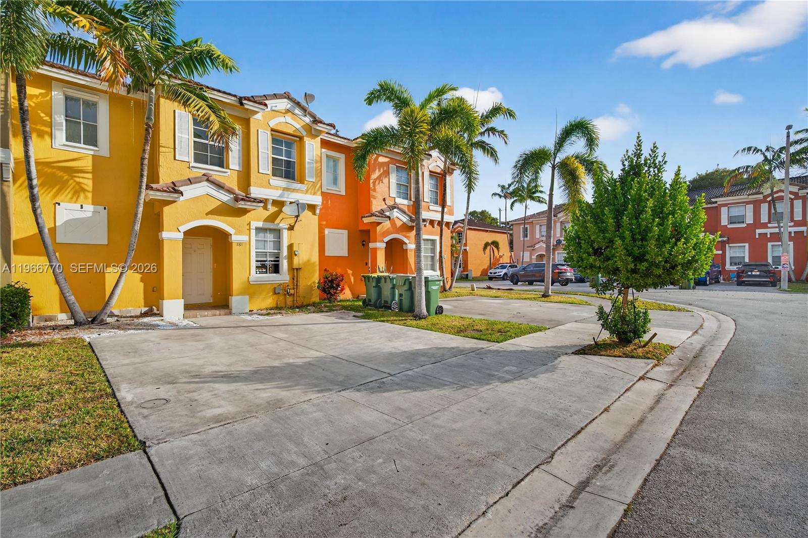 761 Southeast 2nd Street Homestead, FL 33030 - Photo 2 of 43
