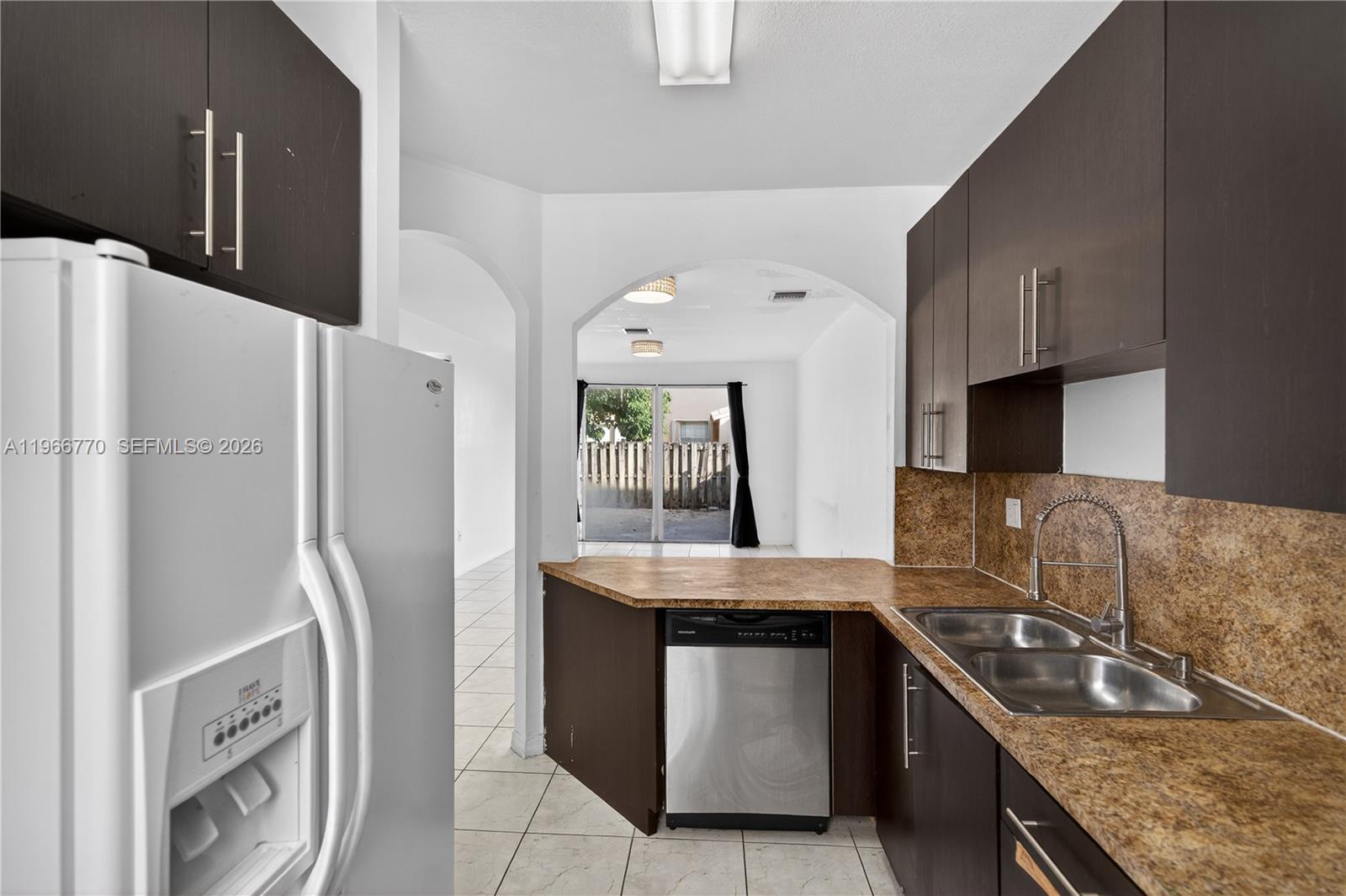 761 Southeast 2nd Street Homestead, FL 33030 - Photo 7 of 43