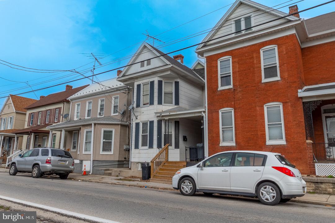 9 3rd Street Hanover, PA 17331 - Photo 3 of 33 Gallery Image 3