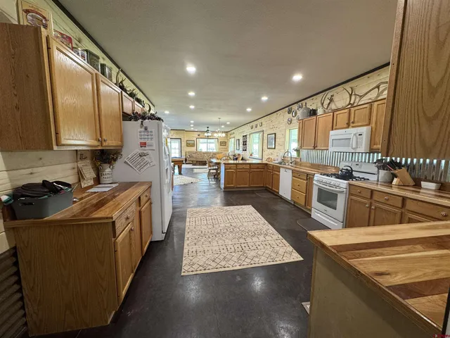 $975,000 | 18606 Road Z Yellow Jacket Co 81335, Yellow Jacket, CO 81335