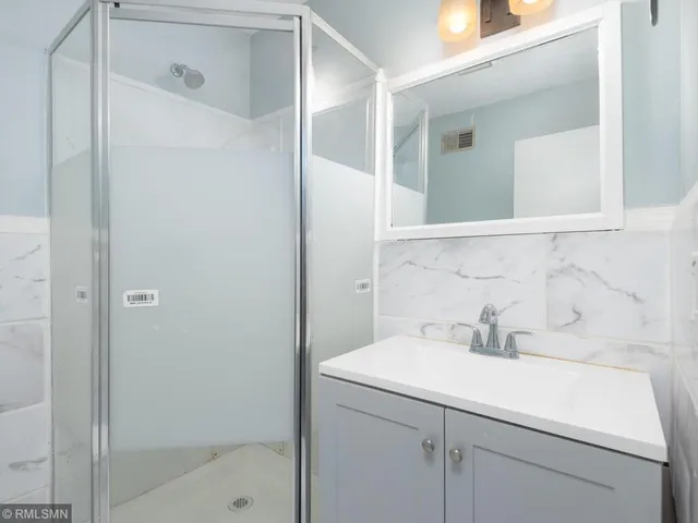 $299,000 | 3050 Shields Drive, Unit 103, Eagan, MN 55121