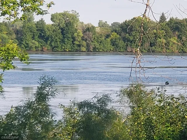 $299,000 | 3050 Shields Drive, Unit 103, Eagan, MN 55121