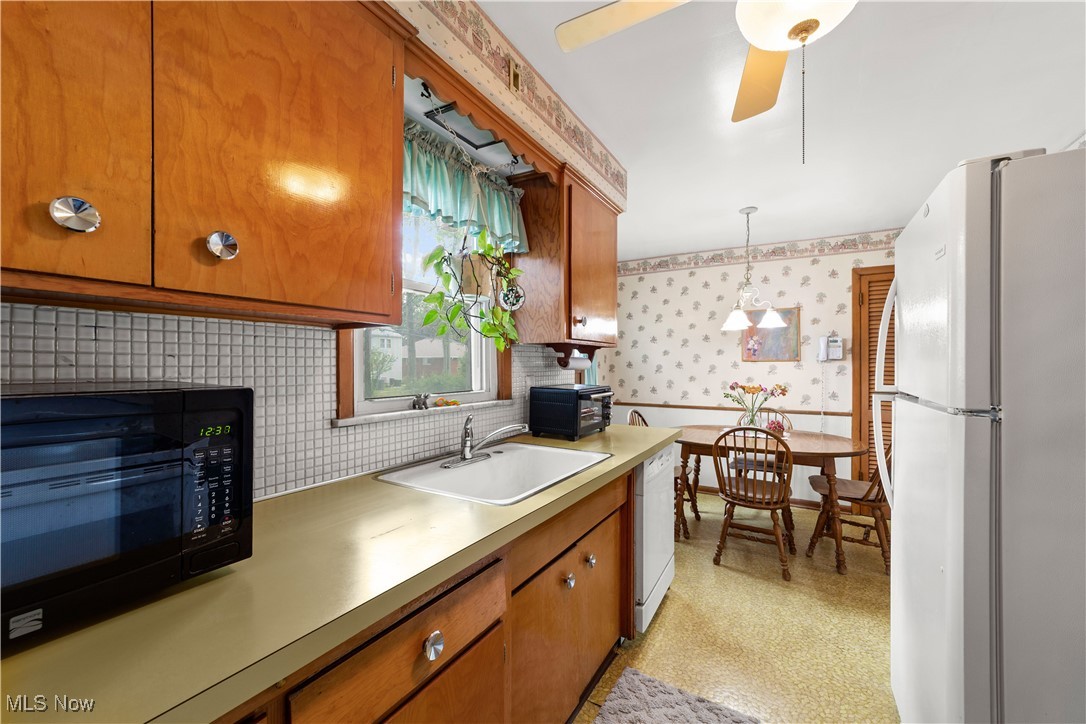1043 Piermont Road Cleveland, OH 44121 - Photo 13 of 40 Gallery Image 13