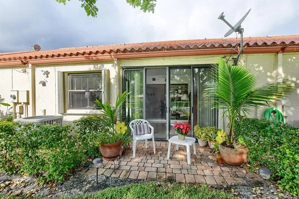 $3,000 | 65 Centennial Court, Deerfield Beach, FL 33442