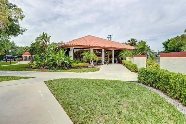 $3,000 | 65 Centennial Court, Deerfield Beach, FL 33442