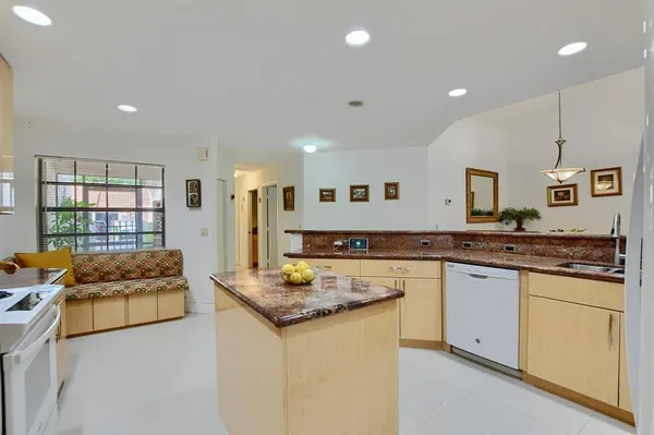 $3,000 | 65 Centennial Court, Deerfield Beach, FL 33442