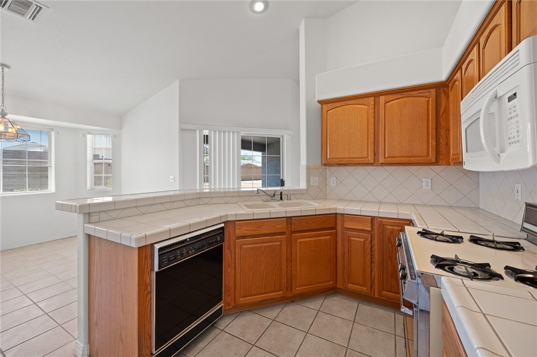 4260 Pinto Road Kingman, AZ 86401 - Photo 17 of 50
