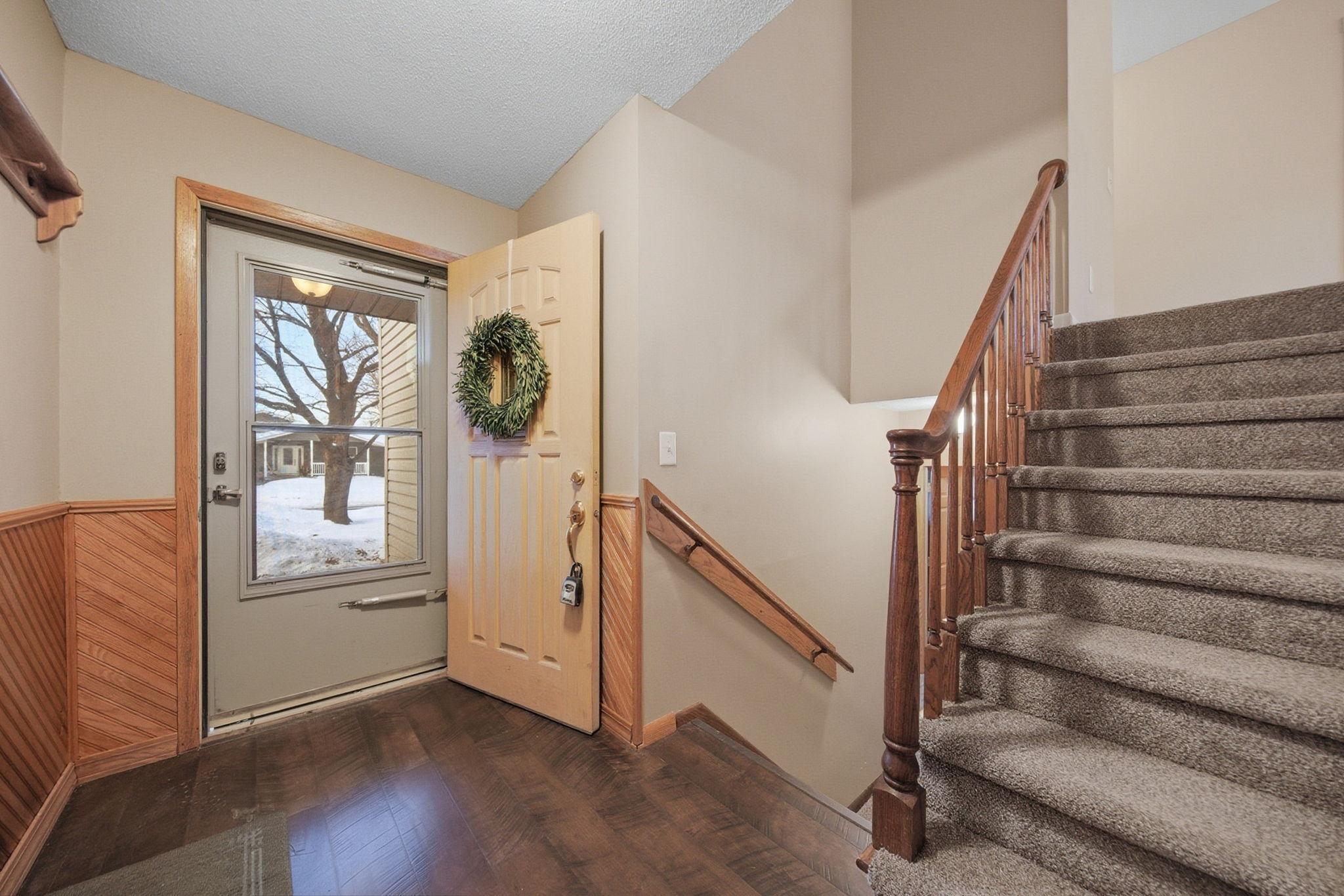 10029 108th Place North Maple Grove, MN 55369 - Photo 3 of 28