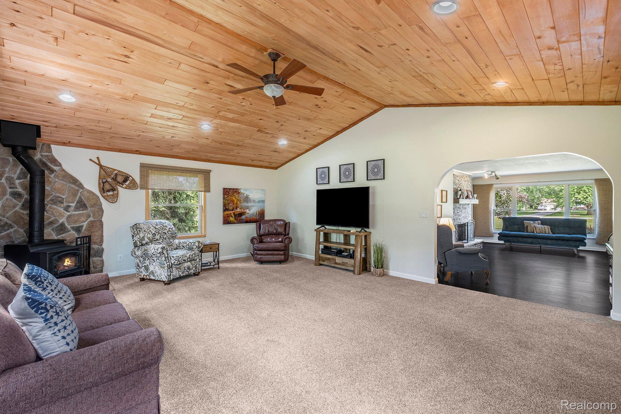 11076 Linden Road Linden, MI 48451 - Photo 13 of 37 Gallery Image 13