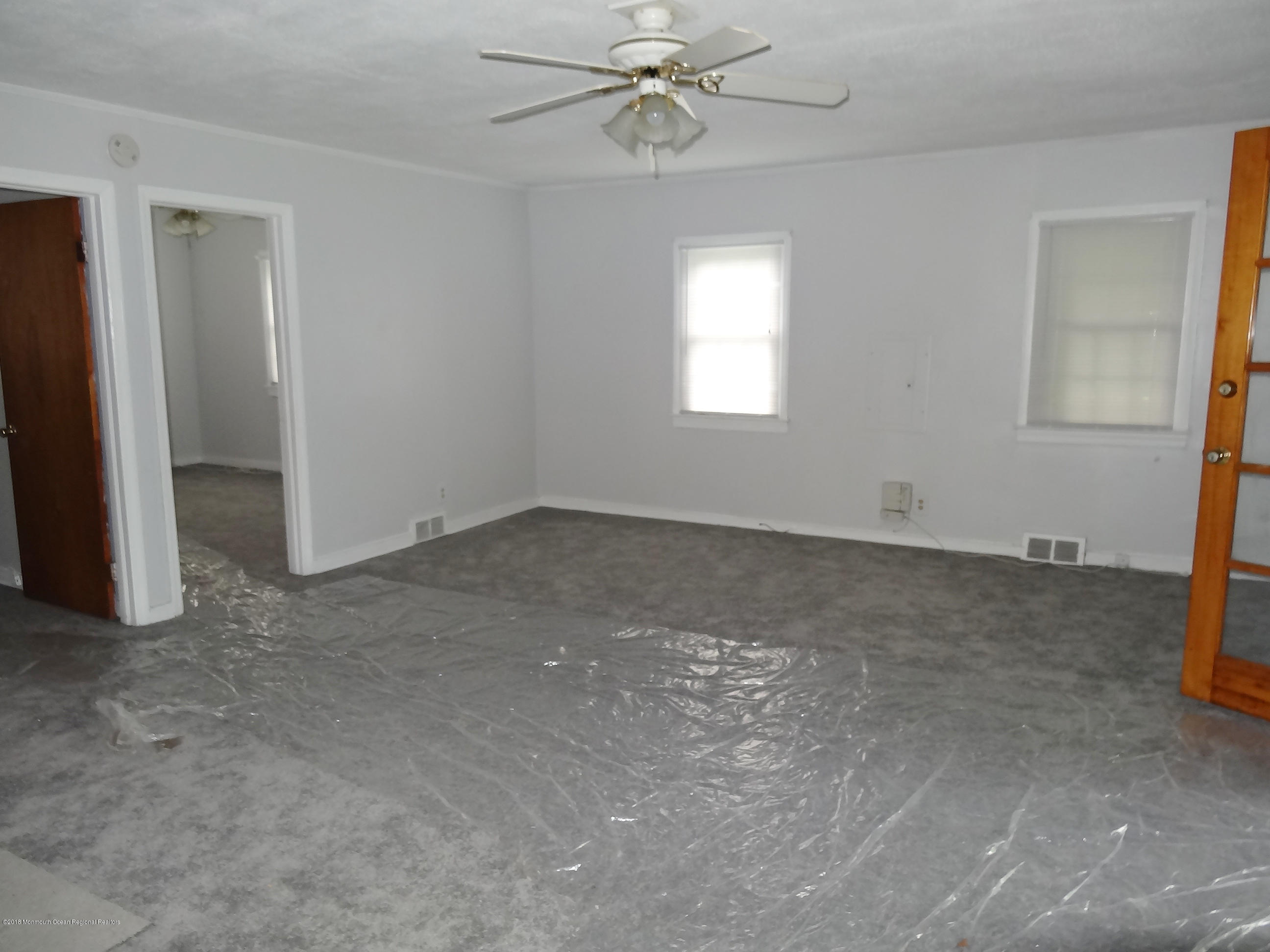 1033 Hope Road Tinton Falls, NJ 07712 - Photo 4 of 16 LR