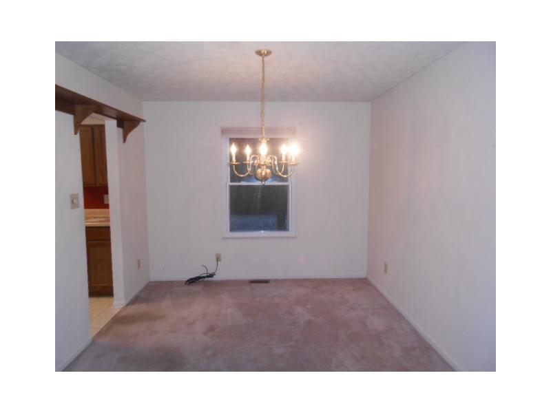 8258 Castle Ridge Lane Indianapolis, IN 46256 - Photo 6 of 14 Gallery Image 6