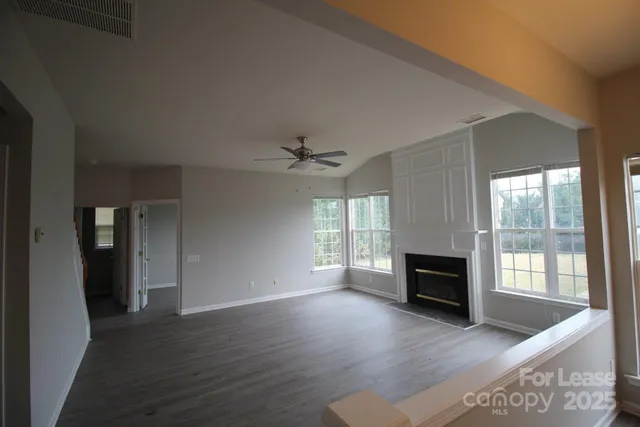 $2,195 | 10824 Fountaingrove Drive, Charlotte, NC 28262