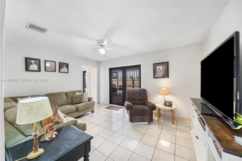 $945,000 | 10020 Southwest 83rd Street, Miami, FL 33173