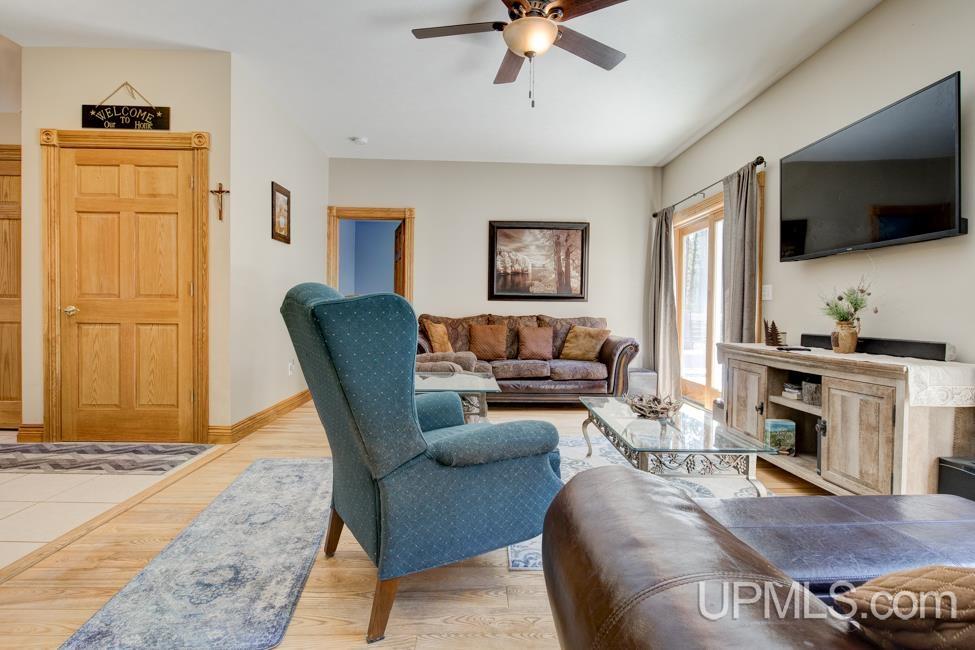 2893 14th Road Escanaba, MI 49829 - Photo 16 of 58