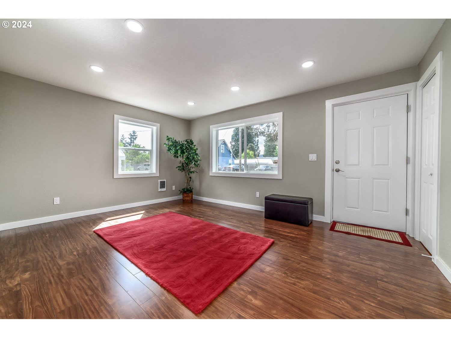3342 Elliot Lane Springfield, OR 97478 - Photo 5 of 30 a living room with furniture and a wooden floor