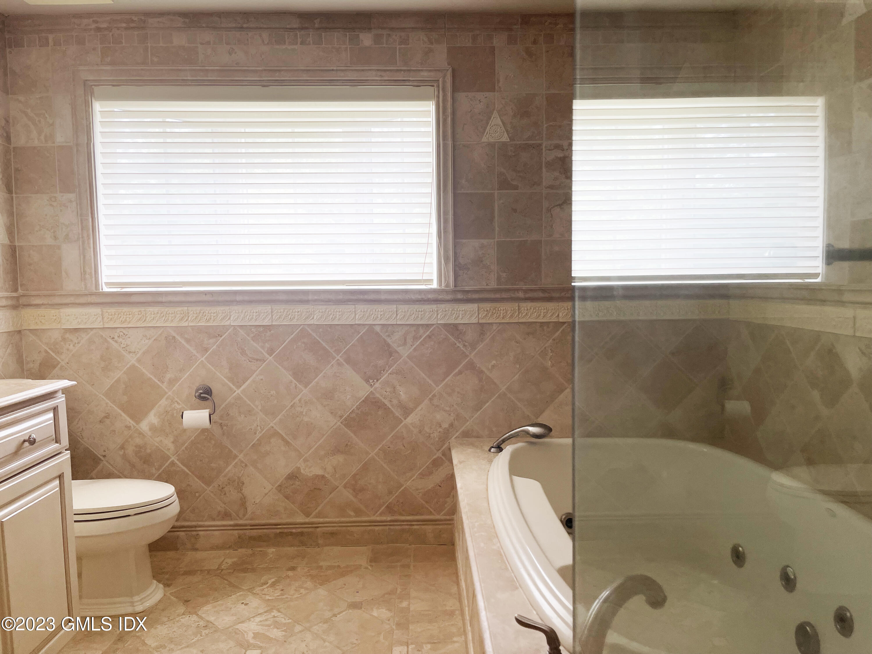 30 Split Timber Place Riverside, CT 06878 - Photo 40 of 49 a bathroom with a toilet and a bathtub