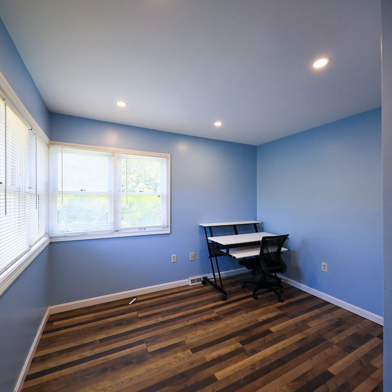 34 Farmland Road, Unit A Lowell, MA 01850 - Photo 23 of 32