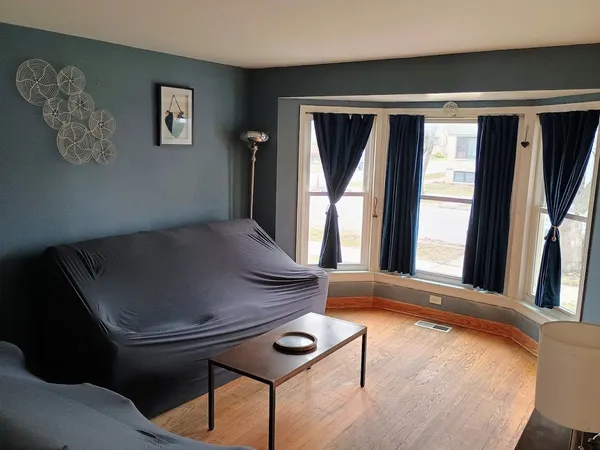 $423,900 | 3905 North Odell Avenue, Chicago, IL 60634
